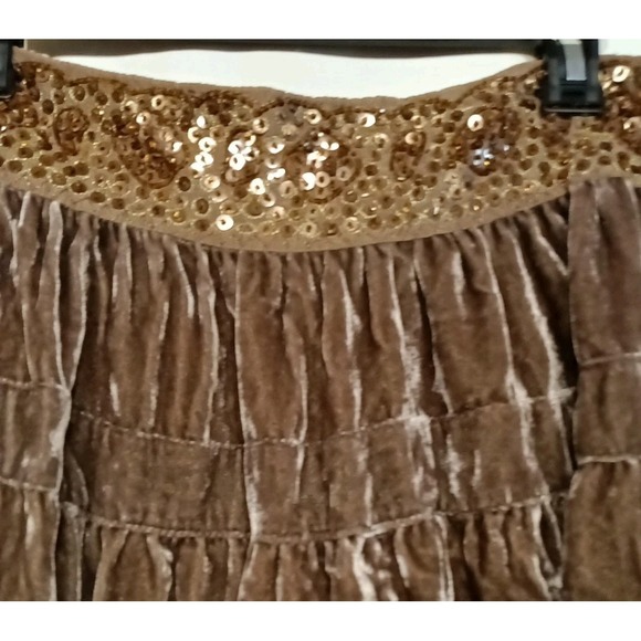 BCBGMaxAzria Dresses & Skirts - Brown Velvet Tiered Sequin Embellished Skirt Womens Sz S BCBGMAXAZRIA